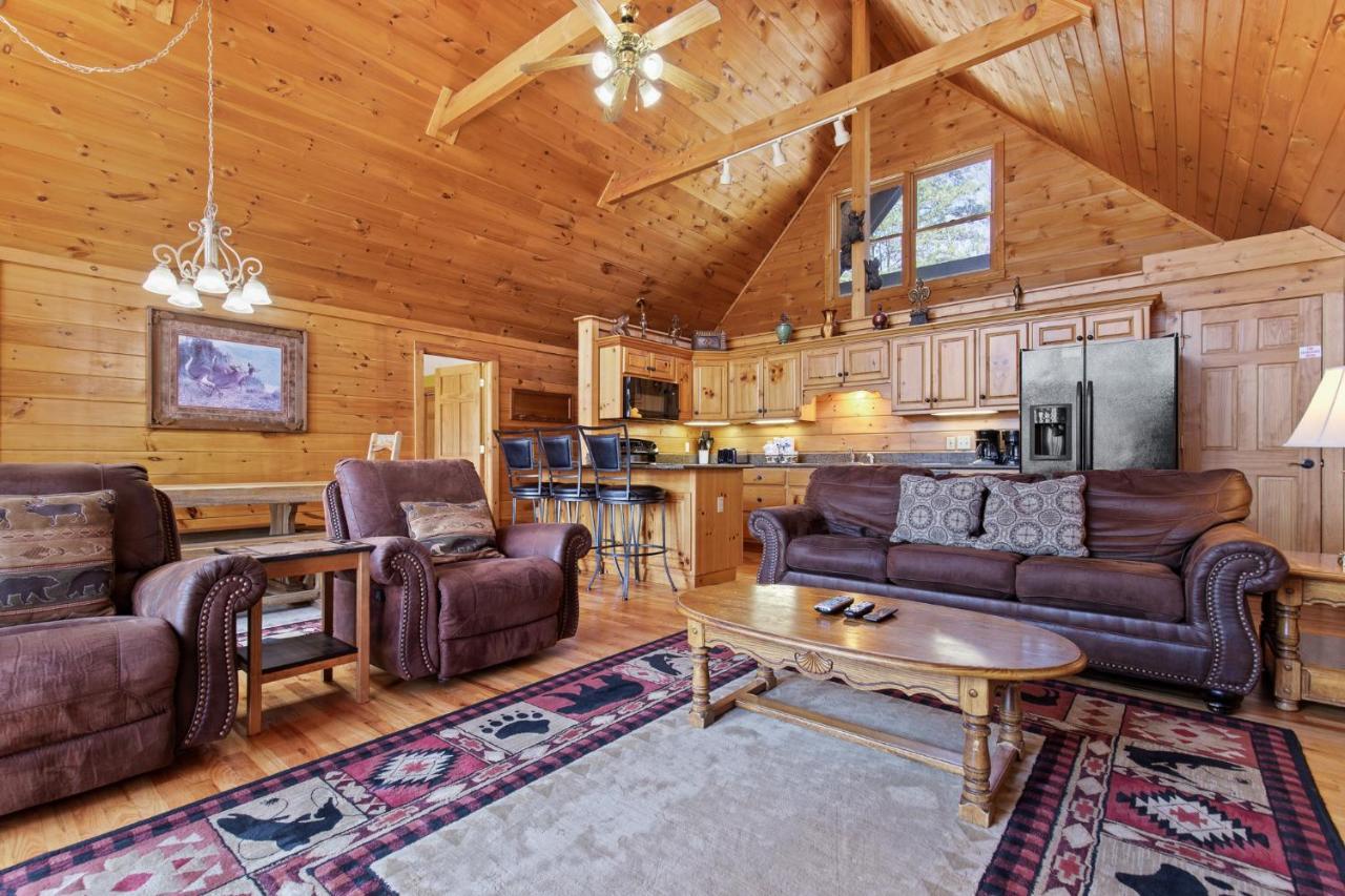 Above The Clouds, 4 Bedrooms, Pool Access, Private, Gaming, Sleeps 16 Gatlinburg Exterior foto
